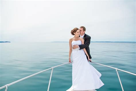 What to Wear to a Yacht Wedding? [yacht club wedding attire] (2024)